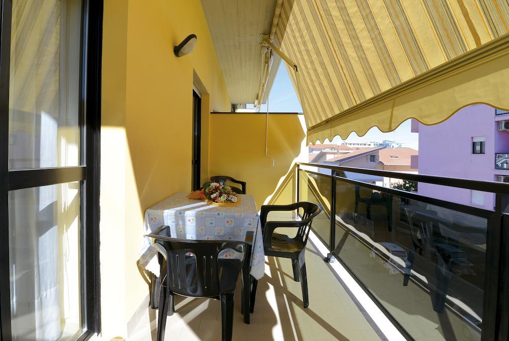 Hotel Residence Margherita Tortoreto Exteriör bild